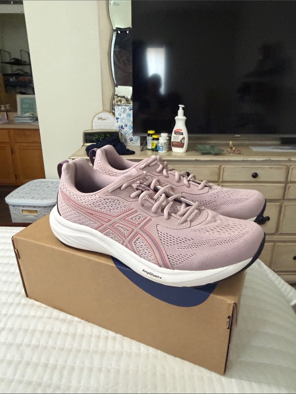 Women’s gel-contend 9 o asics size 11 - Picture 2 of 6